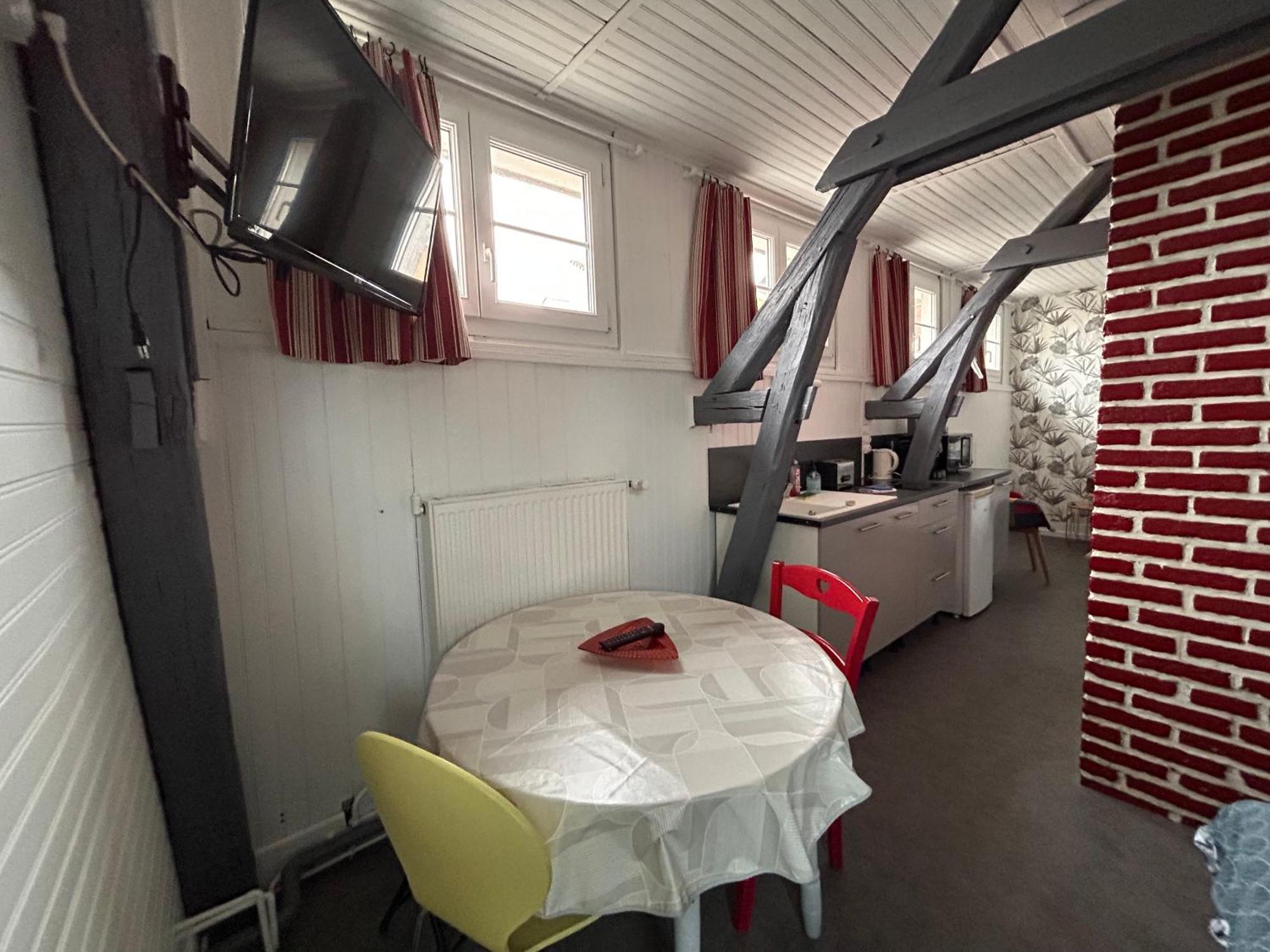 Home Preize 2 Troyes Exterior foto